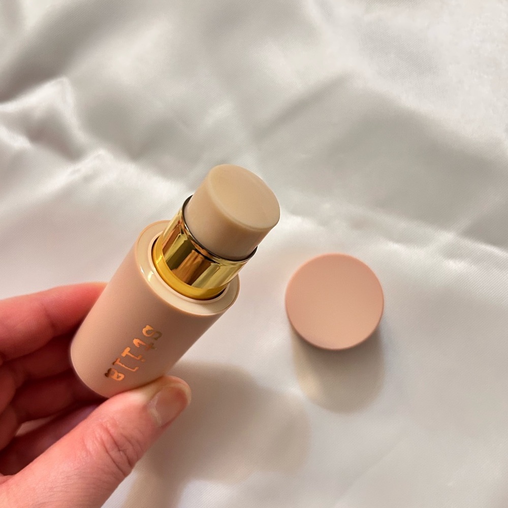 Stila All About the Blur Instant Blurring Stick - Picture 5 of 11